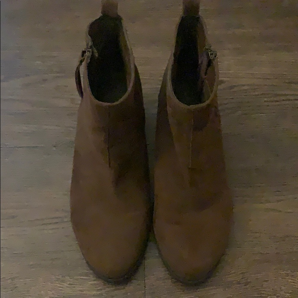 Forever 21 Ankle Bootie.Great condition. Worn once